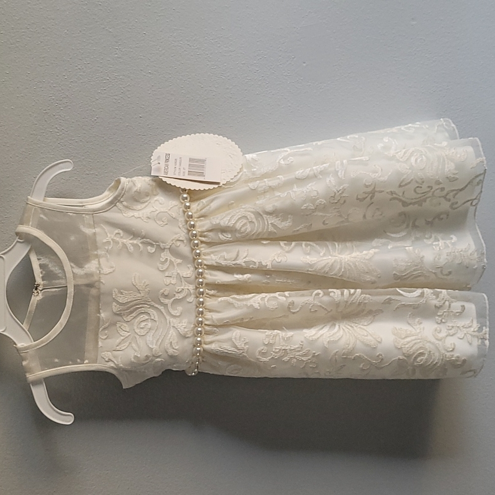 Beautiful never worn girls ivory dress